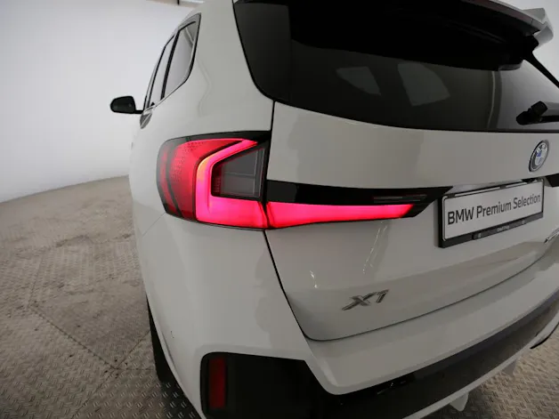 BMW X1 30e xDrive paddles