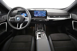 https://vehicle.imgix.net/4408004/c3dc0a0a-0a80-4568-a4b1-7885ac4eef04.jpg