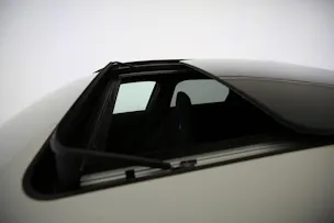 BMW X1 30e xDrive paddles