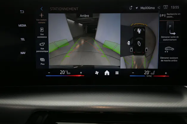 BMW X1 23i xDrive paddles