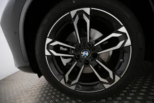 BMW X1 23i xDrive paddles