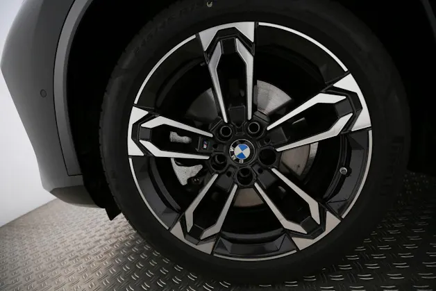 BMW X1 23i xDrive paddles