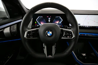 https://vehicle.imgix.net/4408012/3bf0e362-a322-4cb3-856f-e551553d9f69.jpg