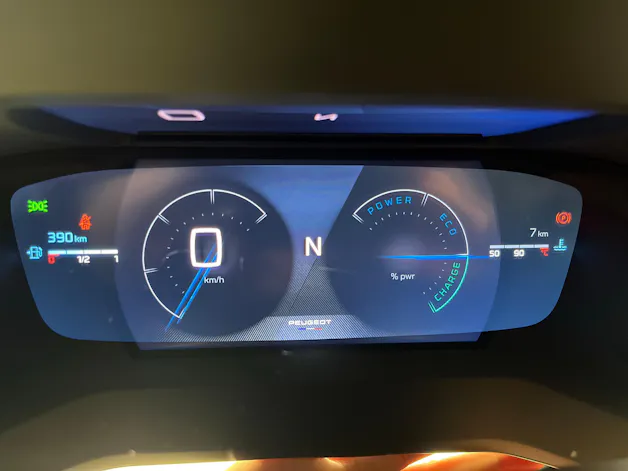 Peugeot 2008 1.2 Hybrid 145 GT Exclusive