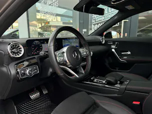 MERCEDES-BENZ A 200 AMG Line