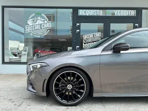 MERCEDES-BENZ A 200 AMG Line