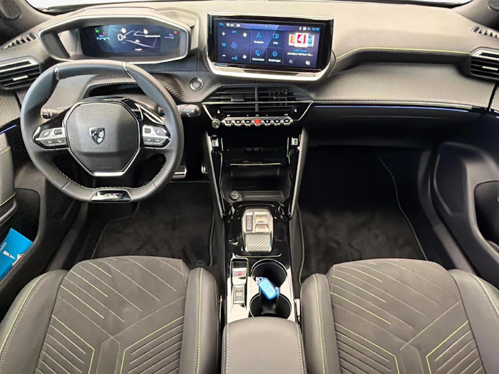 immagine del veicolo PEUGEOT 2008