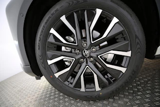 https://vehicle.imgix.net/4408076/bde10c9c-c09f-470c-b450-343bea58e14e.jpg
