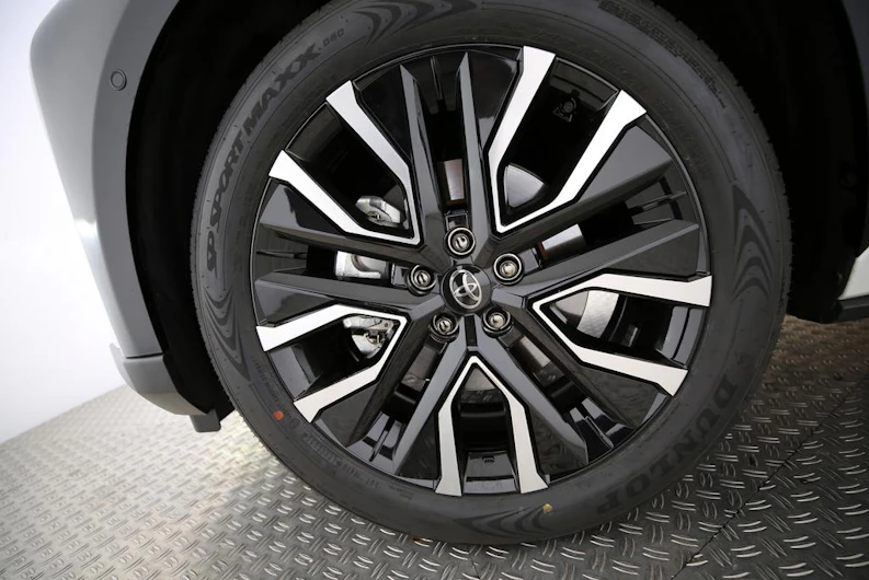 Fahrzeugbild TOYOTA BZ4X