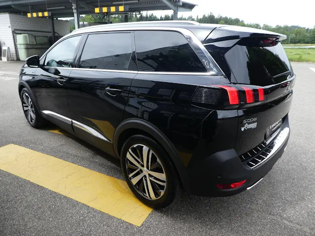 Peugeot 5008 2.0 BlueHDi 180 GT EAT8