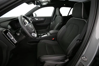 https://vehicle.imgix.net/4408103/f42a1c67-cae5-471a-aeaf-5e8dfa3bae00.jpg