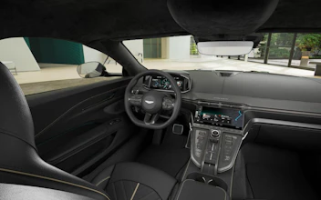 https://vehicle.imgix.net/4408141/0a7d0c6f-d24c-4409-a12c-b96006fd5cd1.jpg