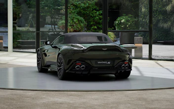 https://vehicle.imgix.net/4408141/2f918910-98fd-49ea-9464-323c86f3c344.jpg