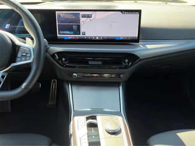 BMW 330e xDrive Touring M Sportpaket