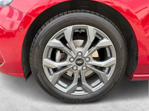 Fahrzeugbild FORD Focus 1.0i EcoB Hybrid 155 ST-Line X