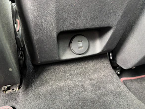 https://vehicle.imgix.net/4408200/2dd50cc6-e999-4b1c-a5fd-814054987fd0.jpg