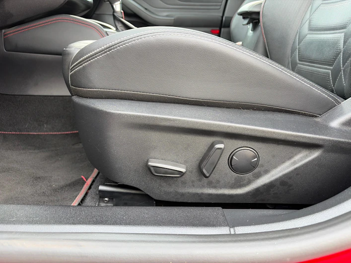 Fahrzeugbild FORD FOCUS