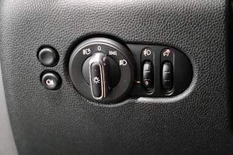 https://vehicle.imgix.net/4408298/61ae4045-c309-4fd3-8ff4-fd4de89879c0.JPG