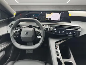 PEUGEOT 5008 1.2 Hybrid 145 Allure Premium