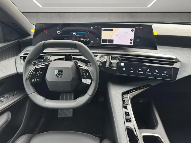 PEUGEOT 5008 1.2 Hybrid 145 Allure Premium