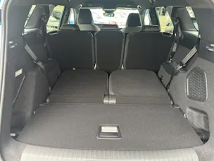 PEUGEOT 5008 1.2 Hybrid 145 Allure Premium