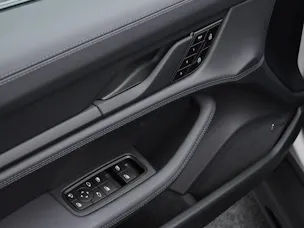 Porsche Taycan 4S Black Edition