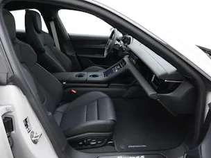 Porsche Taycan 4S Black Edition