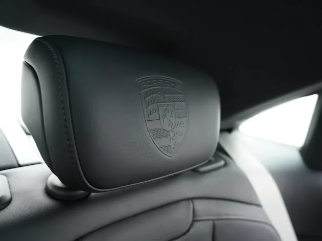Porsche Taycan 4S Black Edition