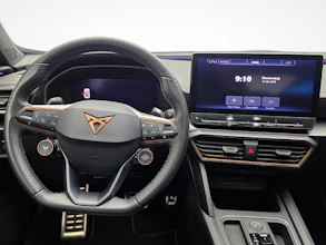 https://vehicle.imgix.net/4408323/122dcd84-5f98-4248-bec2-47d9b9d8b22a.jpg