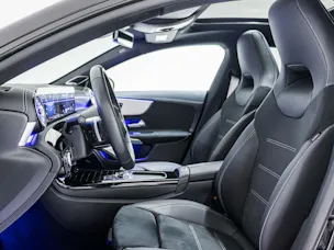 MERCEDES-BENZ CLA 250 4MATIC Shooting Brake
