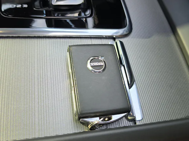 Volvo XC60 2.0 T8 TE XCENTRIC Black Edition eAWD