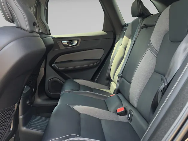 Volvo XC60 2.0 T8 TE XCENTRIC Black Edition eAWD