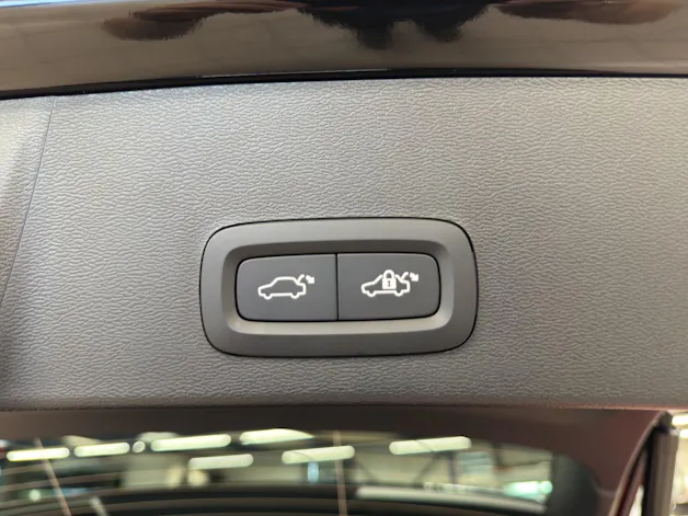 Volvo EX40 Twin XCENTRIC Edition AWD