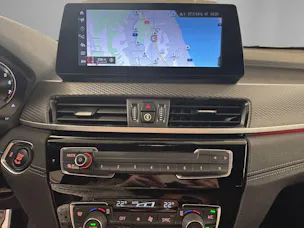 BMW X2 20i xDrive SAG