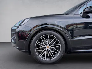 PORSCHE Cayenne Black Edition