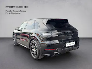 PORSCHE Cayenne Black Edition