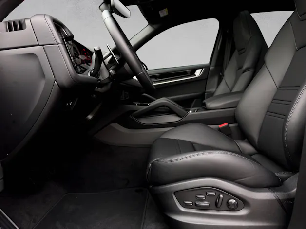 PORSCHE Cayenne Black Edition