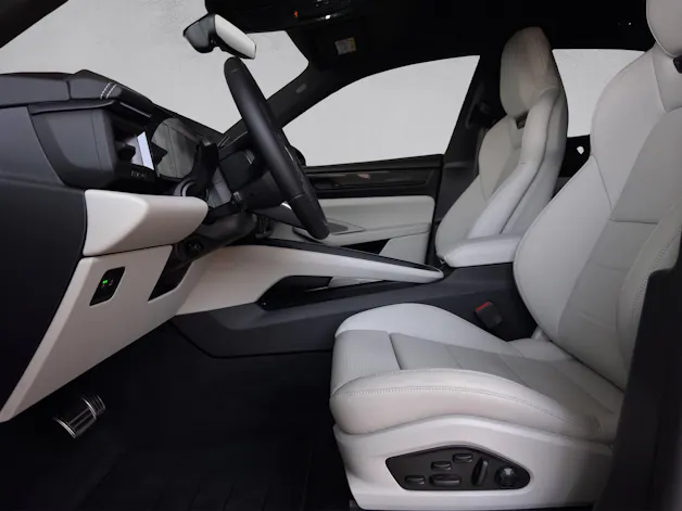 PORSCHE Macan Turbo