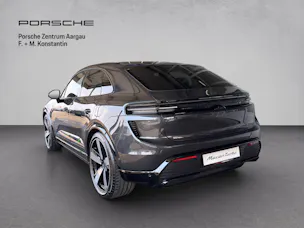 PORSCHE Macan Turbo