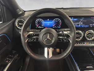 MERCEDES-BENZ GLB 220 AMG Line 4Matic