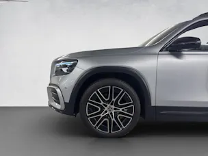 MERCEDES-BENZ GLB 220 AMG Line 4Matic
