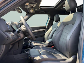 https://vehicle.imgix.net/4408568/5bbe12a5-946f-450e-a812-2b2923ec87d1.jpg