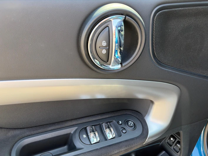 Fahrzeugbild MINI COUNTRYMAN