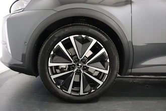https://vehicle.imgix.net/4408587/61e96ddd-da3d-4417-a67e-d5d239332317.JPG