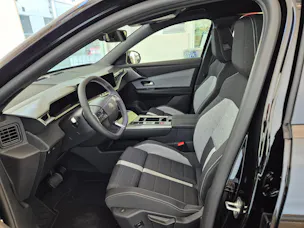 OPEL Grandland 1.2 T HEV Edition