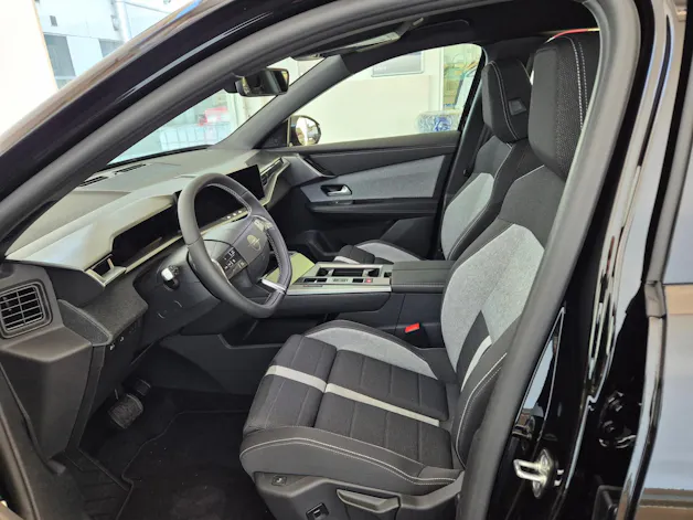 OPEL Grandland 1.2 T HEV Edition