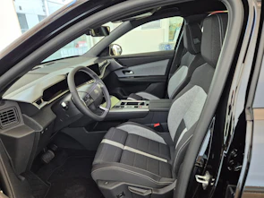 Fahrzeugbild OPEL Grandland 1.2 T HEV Edition