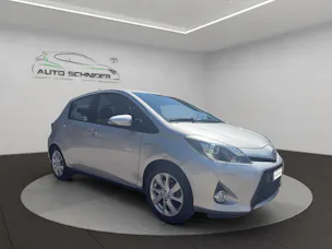 Toyota Yaris 1.5 VVT-i HSD Sol