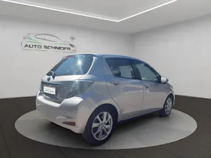 Toyota Yaris 1.5 VVT-i HSD Sol