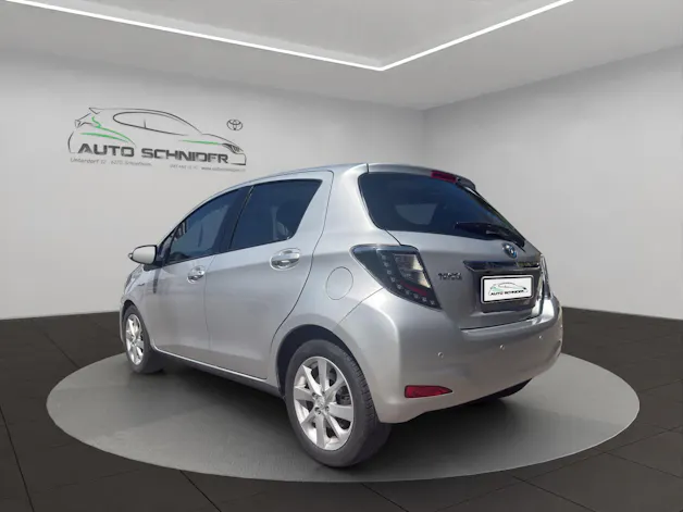 Toyota Yaris 1.5 VVT-i HSD Sol